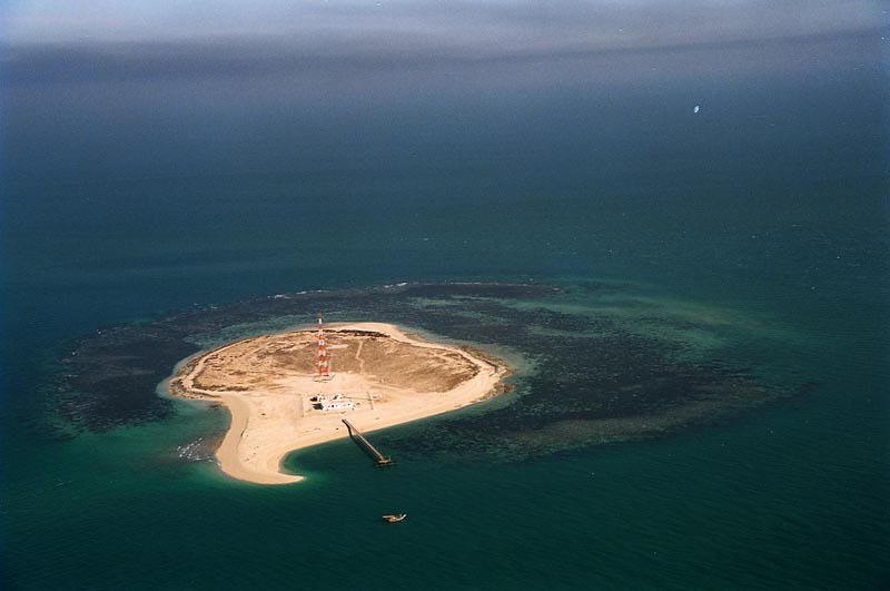 Um Al-Maradim Island Day Trip